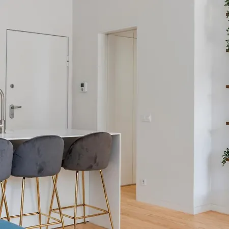 Almada 551 By Lovelystay *