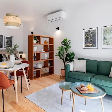 Apartment Almada 551 By Lovelystay *