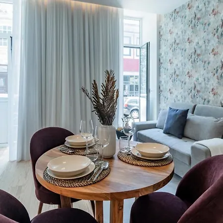 Almada 551 By Lovelystay Apartment *