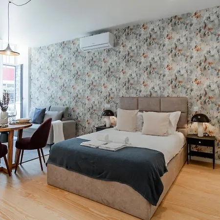 Apartment Almada 551 By Lovelystay