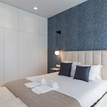 Apartment Almada 551 By Lovelystay *
