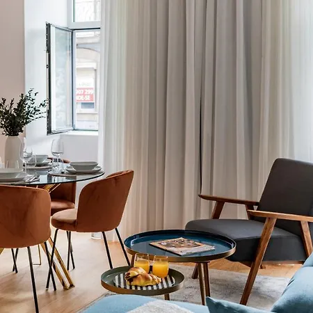 Apartment Almada 551 By Lovelystay *