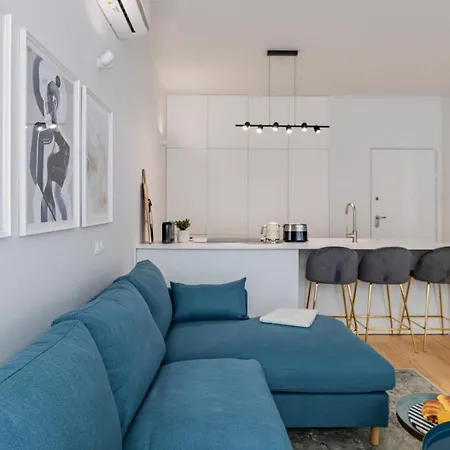 Apartment Almada 551 By Lovelystay