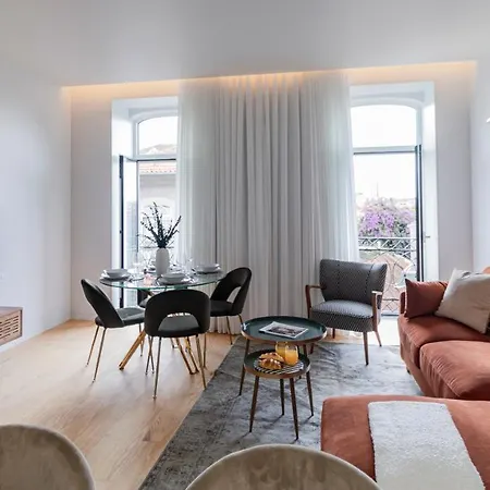 Almada 551 By Lovelystay Apartment